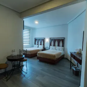 4* Отель Alcazar - Centro Historico